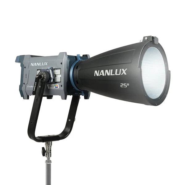 NANLUX Evoke 600C LED Full-color Spot Light with trolley case
