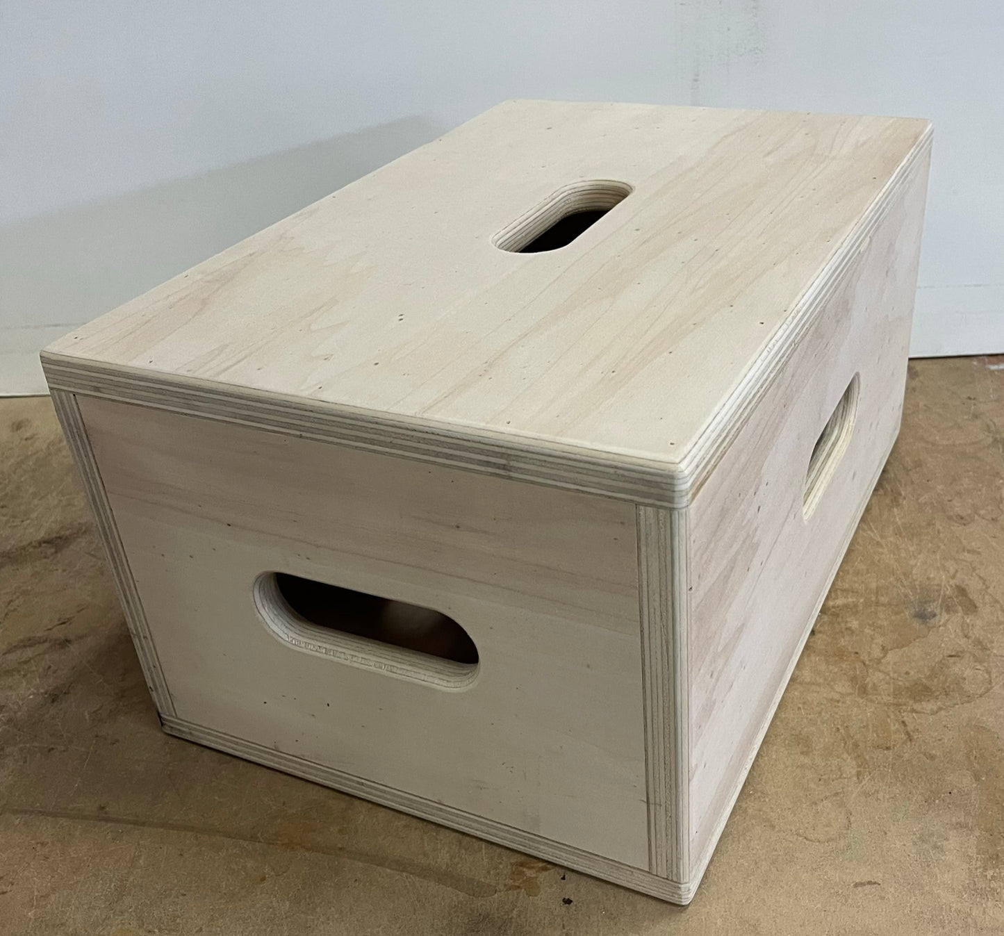WLG - Apple Box - Full