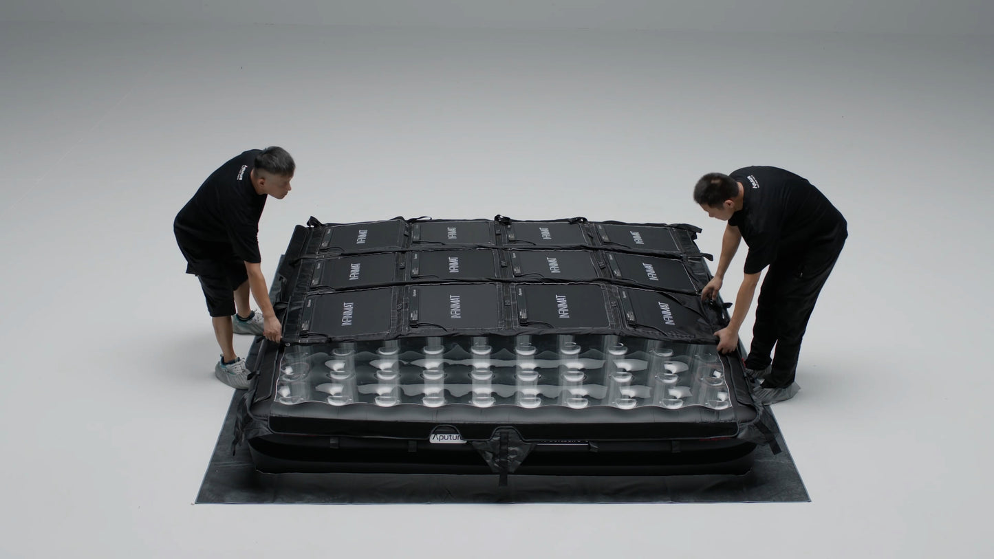 Aputure INFINIMAT 20x20 with Clear Softbox